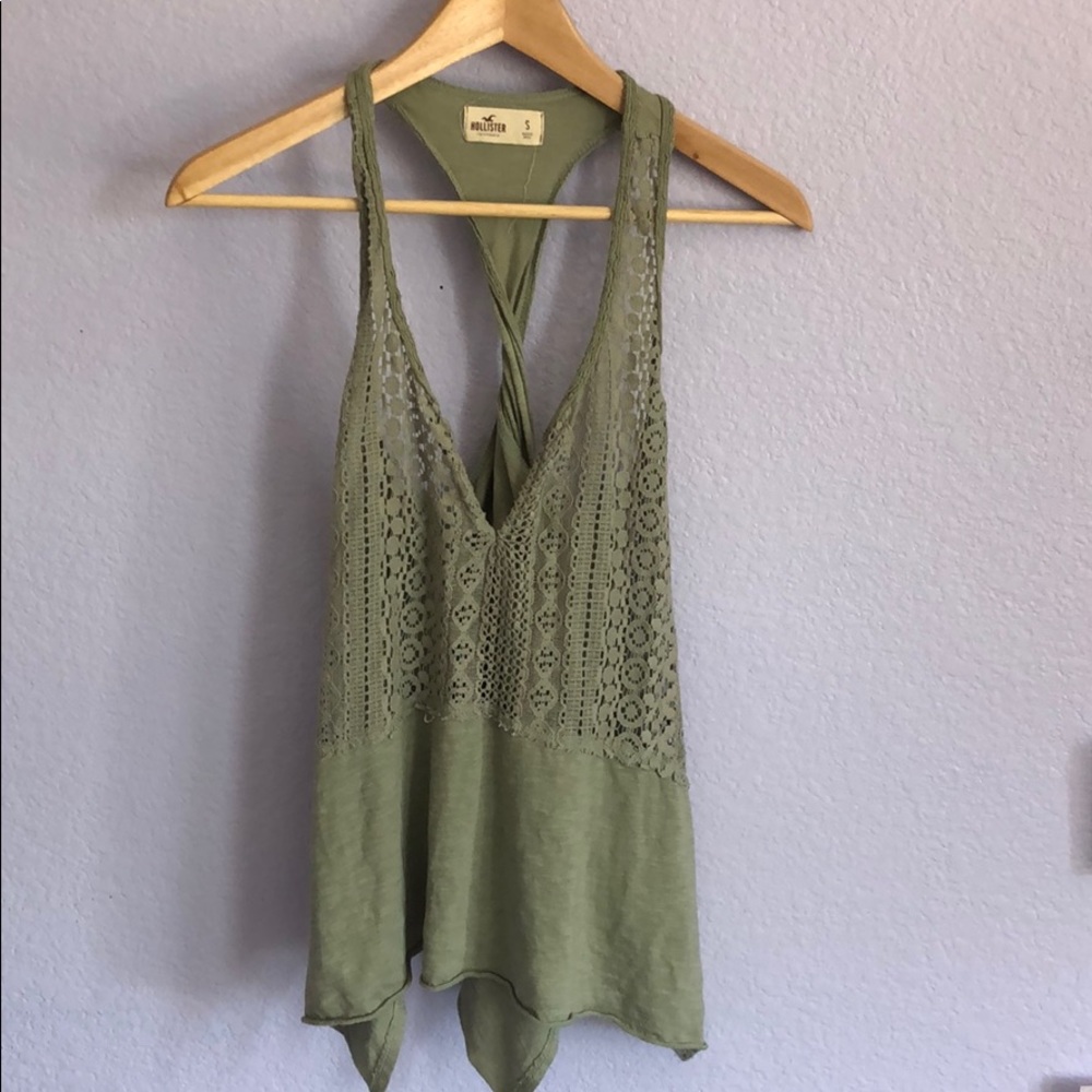 American Eagle Flowy patterned tank